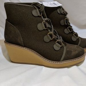 Suede Lace Up Wedge Ankle Boot Green